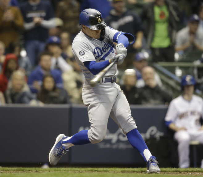 Dodgers Brewers Baseball <YONHAP NO-2014> (AP)