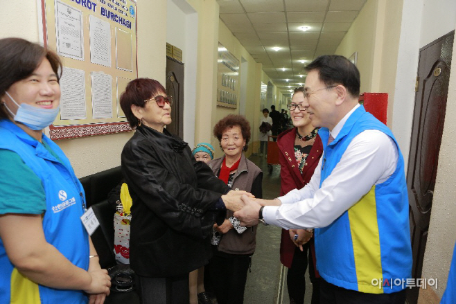 [사진2] 우즈베키스탄 해외의료봉사