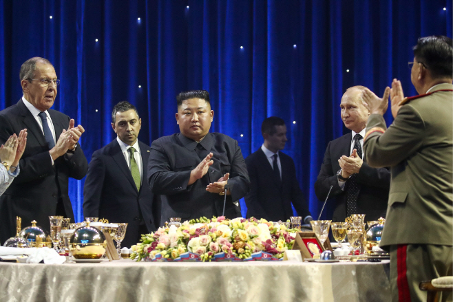 Leaders of Russia and North Korea meet in Vladivostok