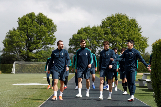 FBL-EUR-C1-TOTTENHAM-TRAINING <YONHAP NO-5029> (AFP)