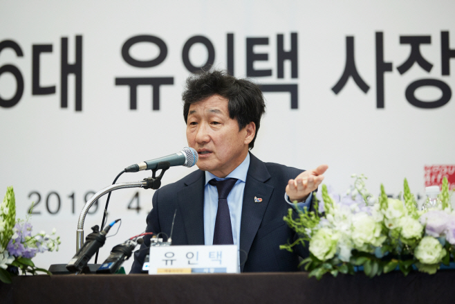 유인택 예술의전당 사장