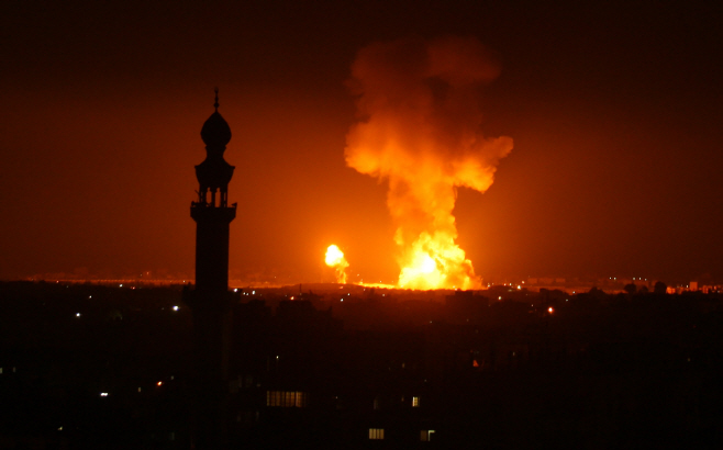 ISRAEL ATTACKS GAZA <YONHAP NO-1427> (UPI)