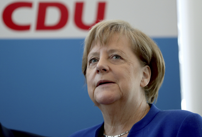 Germany Merkel <YONHAP NO-4880> (AP)