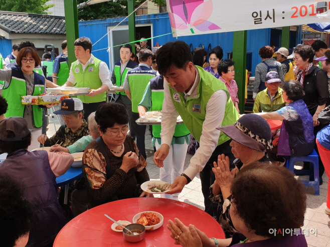 평택지청, 법사랑위원 국수나눔 행사 가져