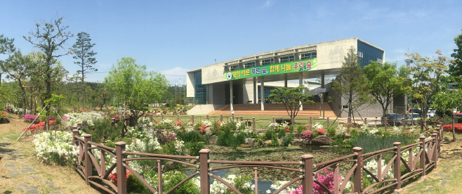 청사사진(봄)