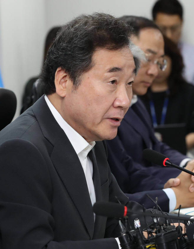 발언하는 이낙연 총리