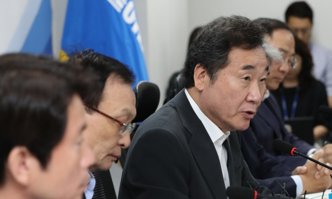 발언하는 이낙연 총리