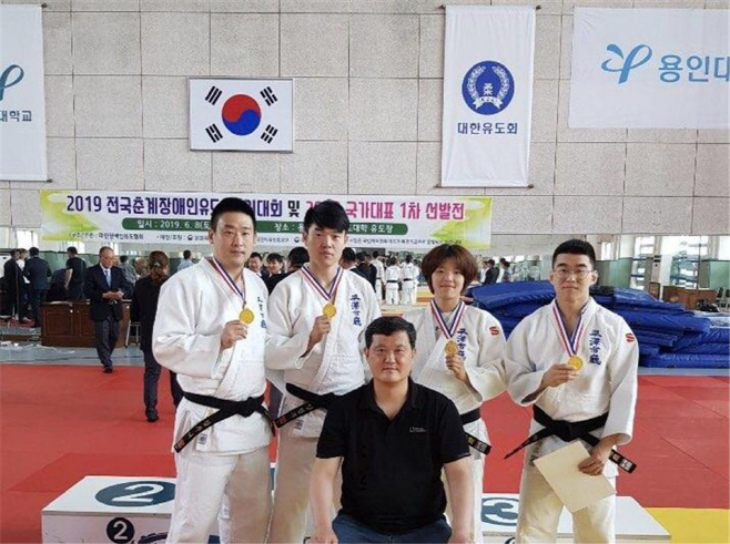 평택시, 장애인유도팀 전국선수권 메달 6개 획득