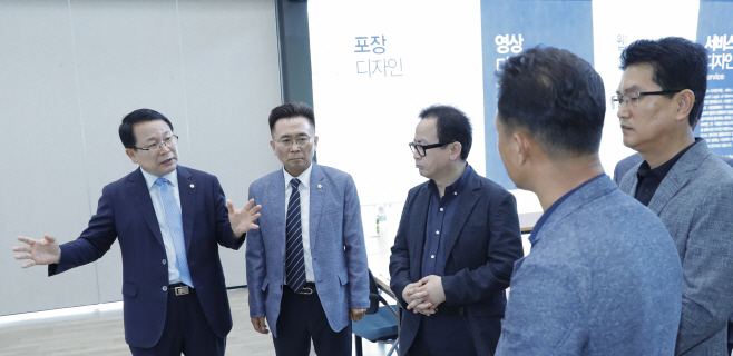 정헌율익산시장“귀금속제2의부흥위해적극지원”