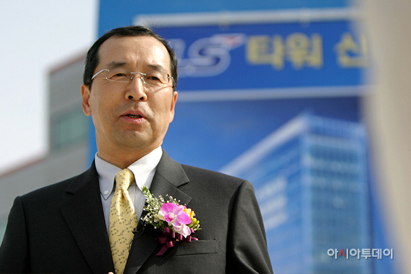 구자홍 니코동제련 회장
