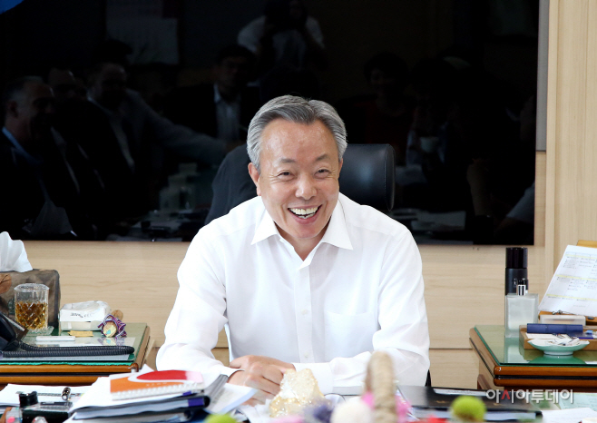 사본 -군수님 집무실사진