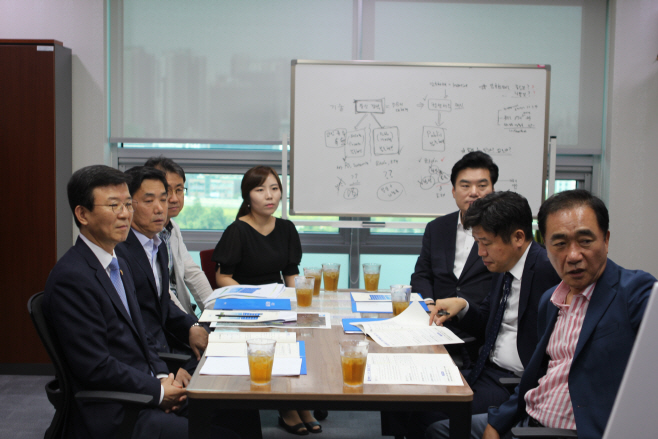 정장선 평택시장 국회의원과 해수부 장관 만나