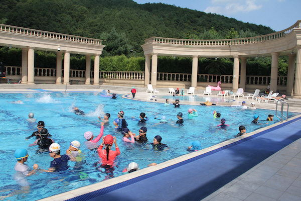 미래캠퍼스 야외수영장개방