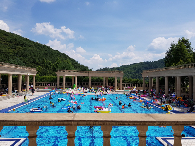 경기미래교육양평캠퍼스 야외수영장