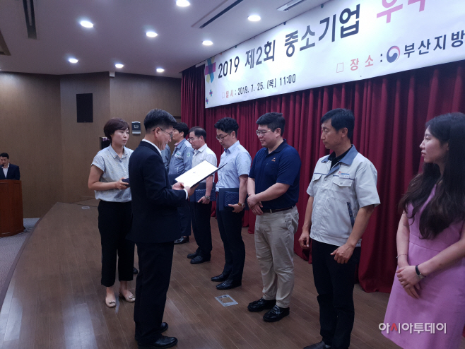 사진 (2)