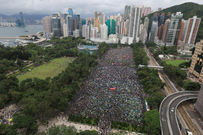 Hong Kong Protests <YONHAP NO-2878> (AP)