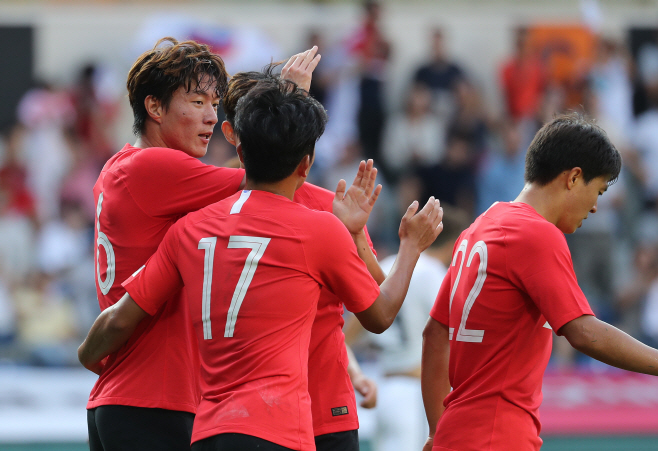 '두 골이다'<YONHAP NO-0049>
