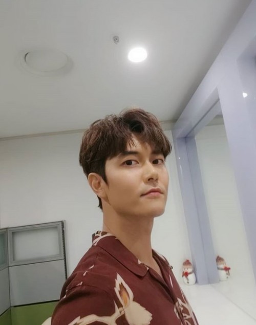 재희, 훈훈함 폭발하는 근황 공개 - 아시아투데이 재희, 훈훈함 폭발하는 근황 공개