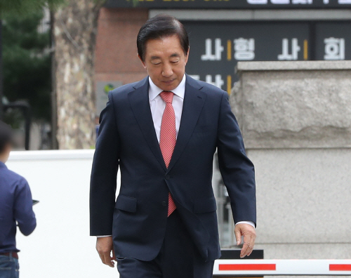 법정 향하는 자유한국당 김성태 의원