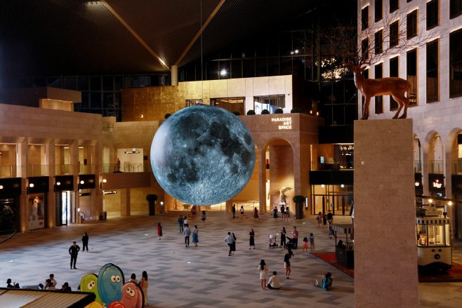 첨부사진1-1_파라다이스시티_루크 제람 달의 미술관