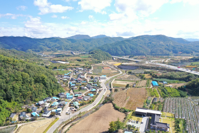일반농산어촌개발사업’파천면 중평리 전경) (1)