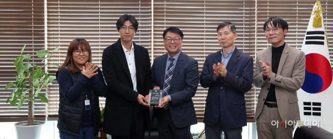 새만금개발청-이삭특장차 입주계약 체결