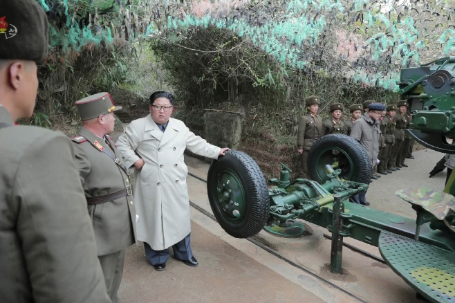 북한 김정은 위원장, 창린도 방어대 시찰