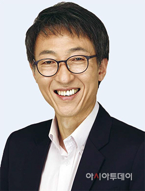 2개회사 이훈 더불어민주당 의원 사진