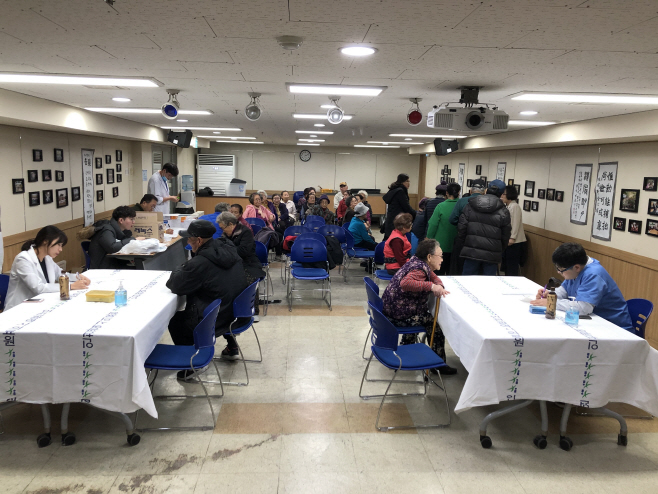 191203_(주거복지처) 임대주택 의료봉사 (2)