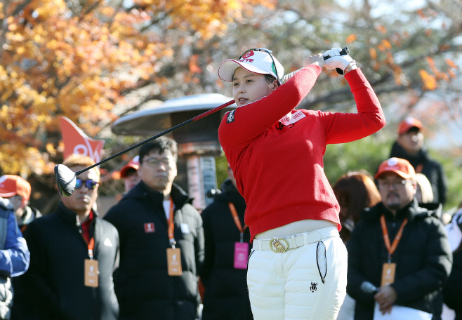 티샷하는 최혜진<YONHAP NO-2540>