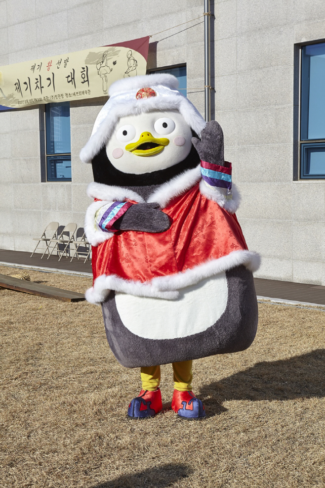 [KGC인삼공사]'펭수'가 정관장 광고를 촬영하고 있다