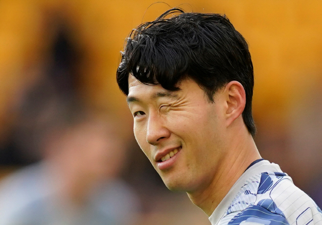 SOCCER-ENGLAND-WLV-TOT/REPORT <YONHAP NO-3523> (REUTERS)