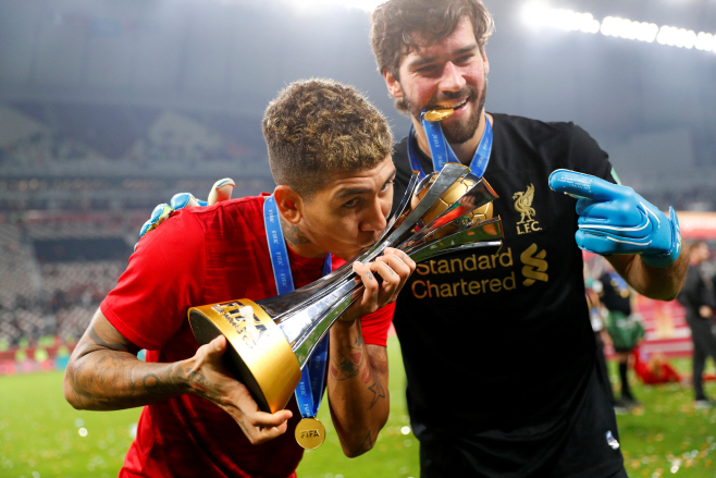 SOCCER-CLUB-LIV-FLA/REPORT <YONHAP NO-1200> (REUTERS)