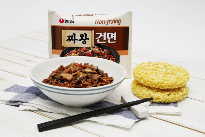 농심 짜왕건면 (2)
