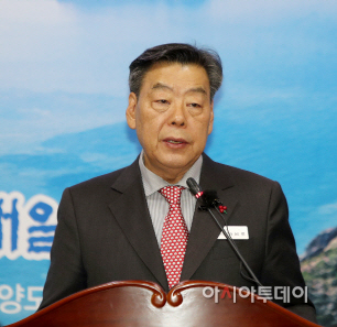 가세로 태안군수 송년 기자간담회...한해성과 설명