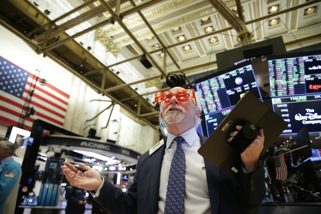 NYSE CLOSING BELL