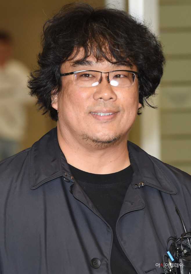 [포토] 봉준호 감독, 미소가 떠나지 않아