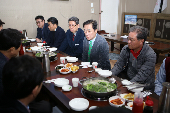 정장선 평택시장 지역경제 살리기 팔 걷어