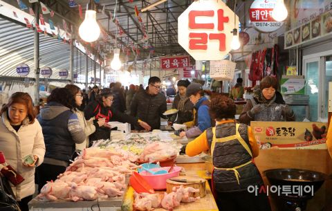 태안군 공직자, 지역상권침체 극복 적극나서