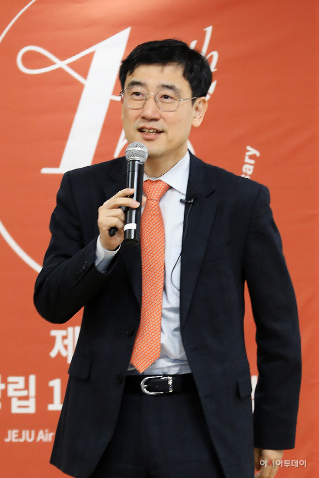 제주항공 창립15주년 기념식 이석주 대표이사 (1)