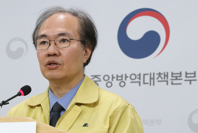 권준욱 부본부장 '코로나19 감염자 현재 4,812명, 사망자 29명'