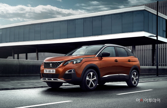 푸조 3008 SUV (1)