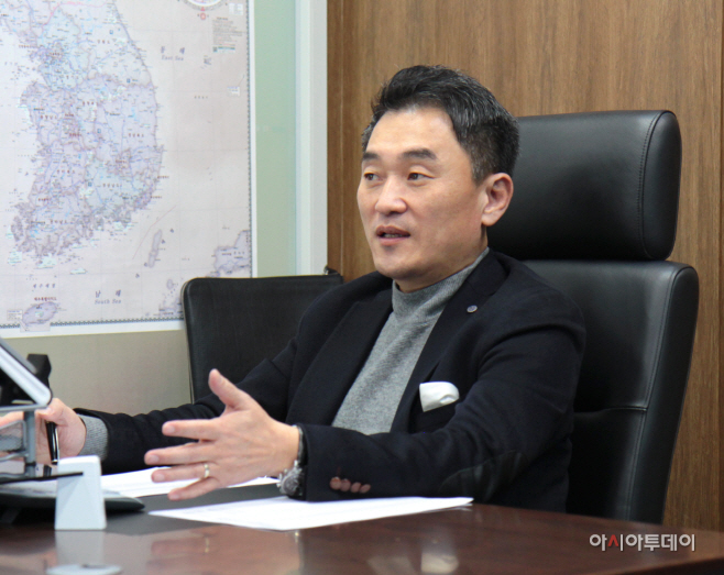 1. 권영숭 대표이사