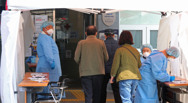서울시 지정 '감염병 전담병원' 체제로 전환되는 서울적십자 병원