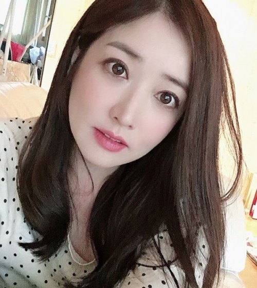 ‘소문난 칠공주’ 최정원, 나이 가늠할 수 없는 사랑스러운 미모... ‘소문난 칠공주’ 최정원, 나이 가늠할 수 없는 사랑스러운 미모 ‘동안의... 