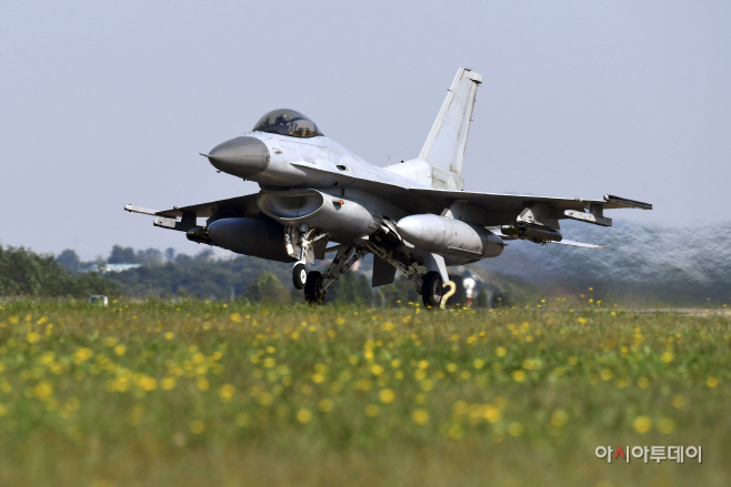 20전비 KF-16 전투기,...18만시간 무사고 비행기록 달성
