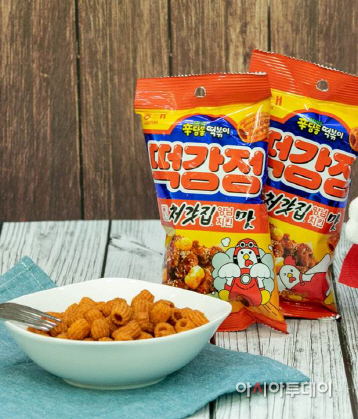 해태제과 신당동떡볶이 떡강정 처갓집양념치킨맛 제품사진