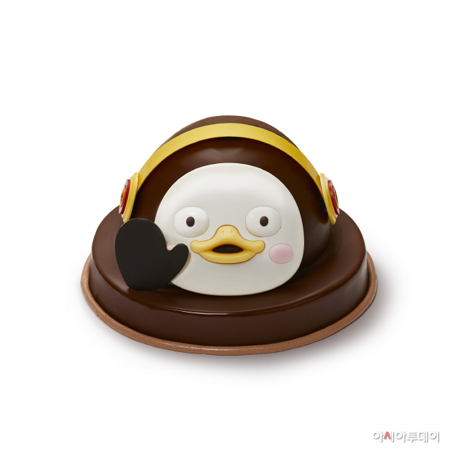 [이미지] 파리바게뜨 자이언트 펭수 케이크