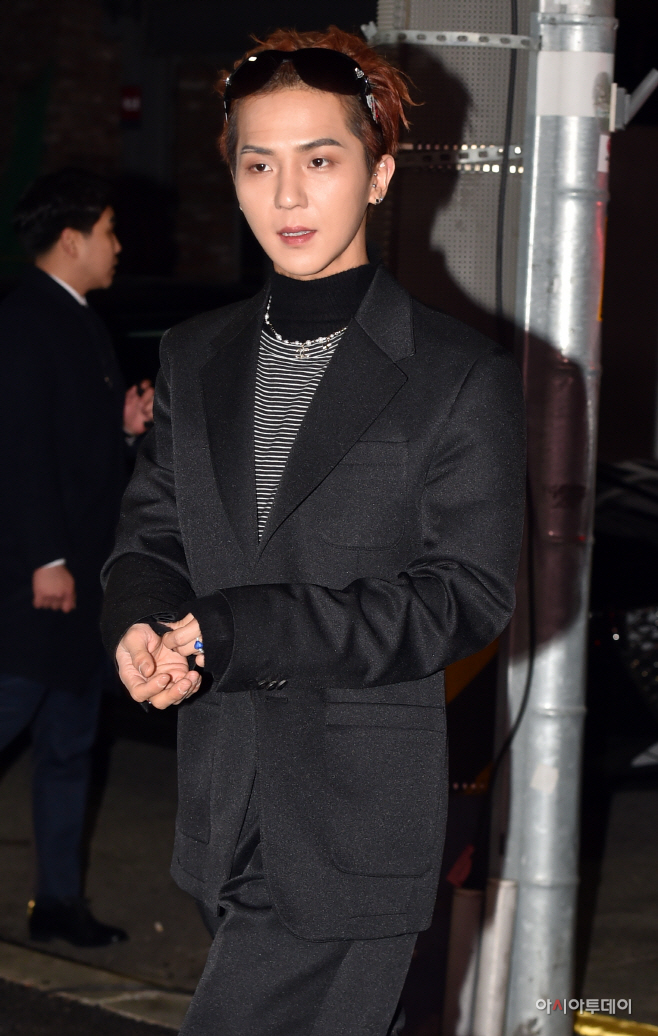 [포토] 위너 송민호, 선글라스는 필수