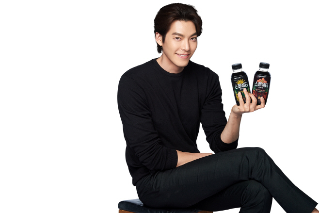 [빙그레]아카페라 스페셜티_김우빈_1